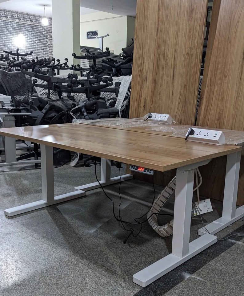 Standing desk - Nfinity | Fitness and gym equipment | Dumbbells | Plates 